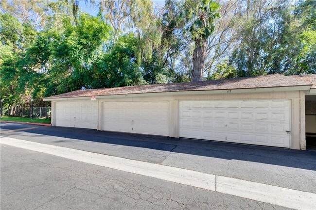 Building Photo - 951 S Idaho St