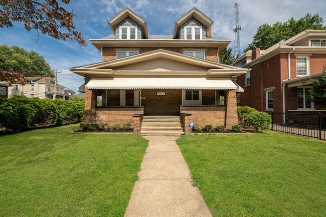 Primary Photo - 500 6th Ave