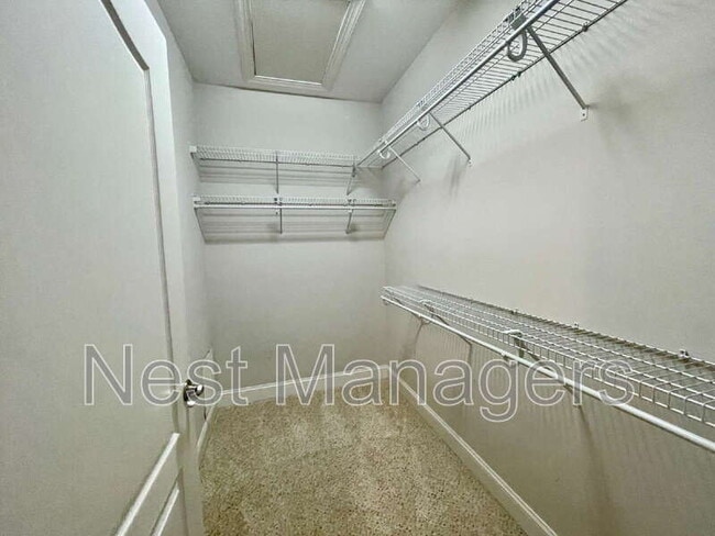 Building Photo - 206 Fountainhead Ln