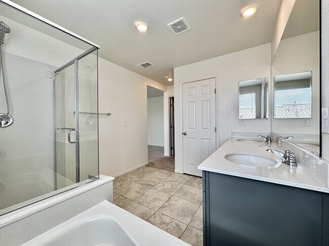 Building Photo - 4258 Tarim St