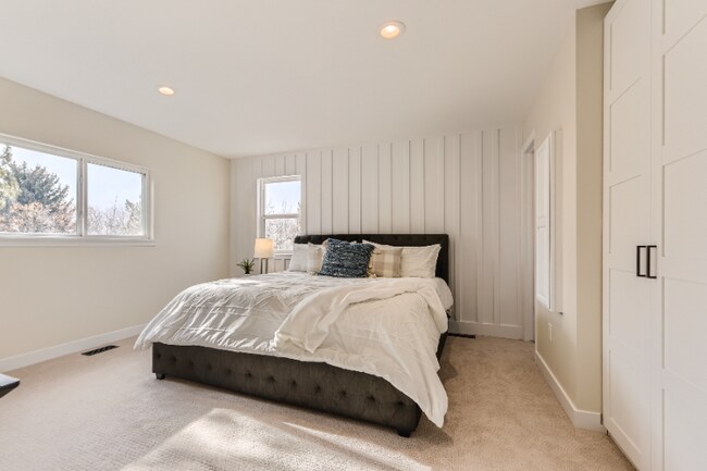 Building Photo - 11032 Brownstone Dr