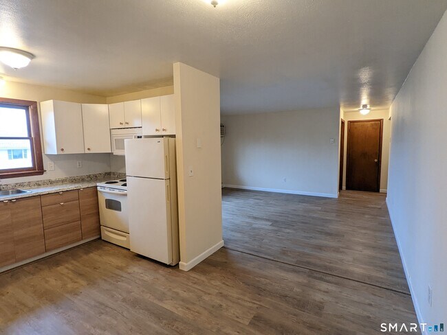 Building Photo - 177 Homestead St