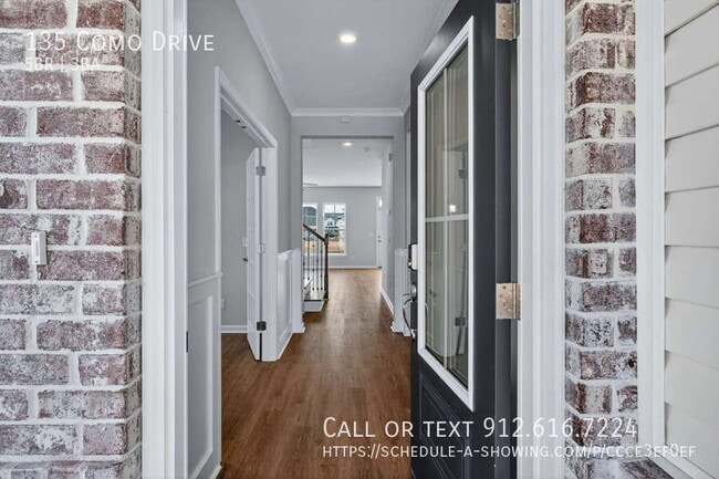 Building Photo - 135 Como Dr