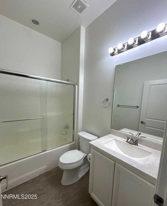 Building Photo - 5021 Chevalier Dr