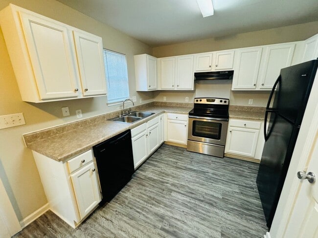 Building Photo - 5420 Henderson Oaks Dr