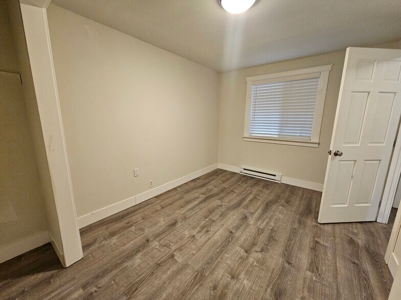 Building Photo - 829 2nd Ave N