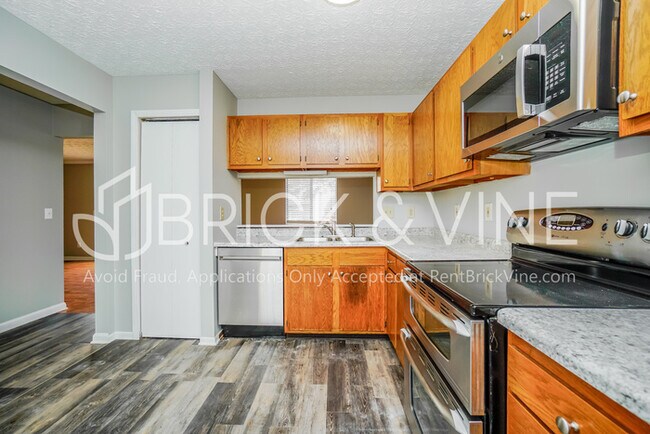 Building Photo - 6784 Erindale Drive