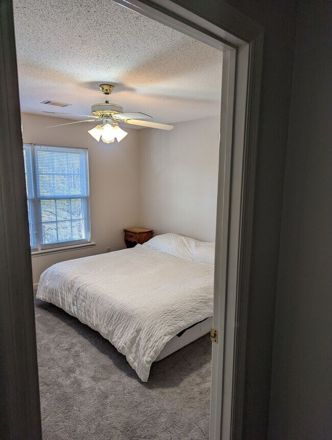 Building Photo - Spacious 4BR in Evans with Garage, Large Backyard, and Deck