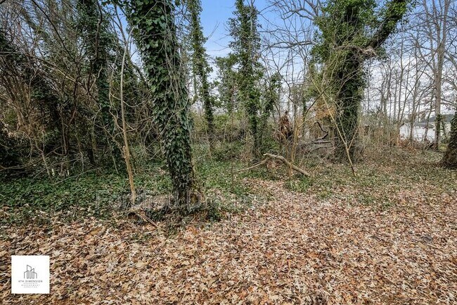 Building Photo - 401 Hobson St