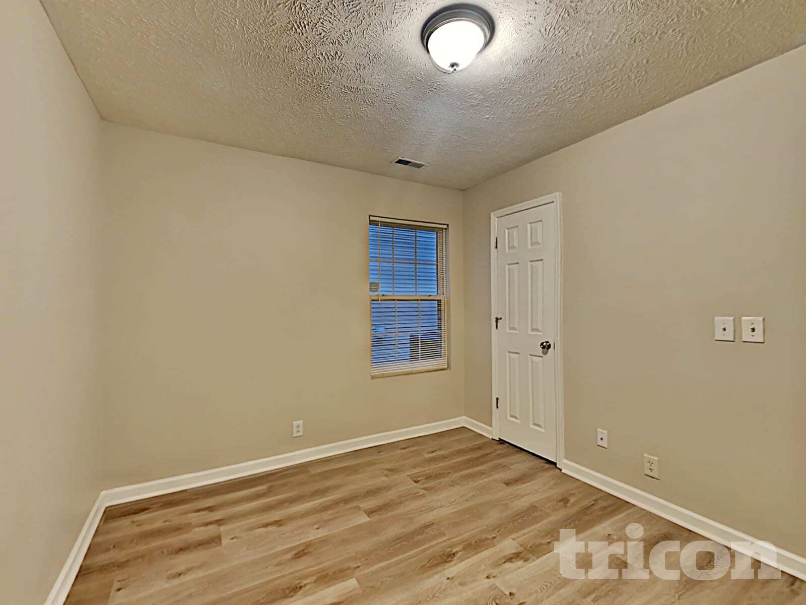 Building Photo - 2829 Elijah Dr