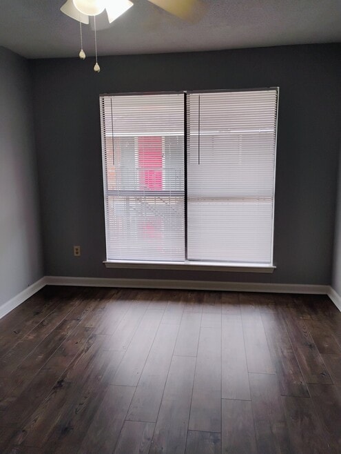 Building Photo - 1707 Port Dr