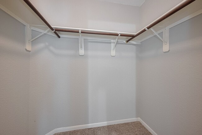 Building Photo - 9714 Angleside Ln