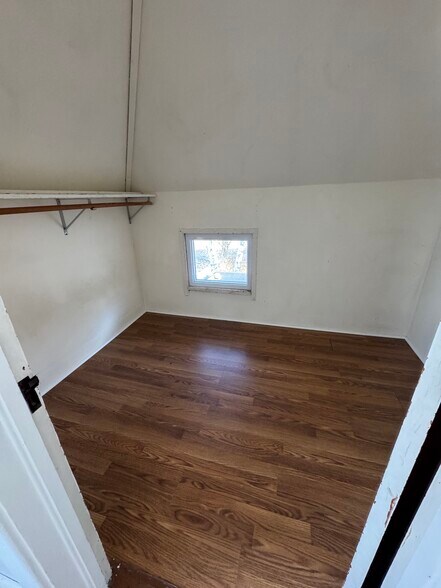 Storage closet/potential small room - 10 E Nelson St