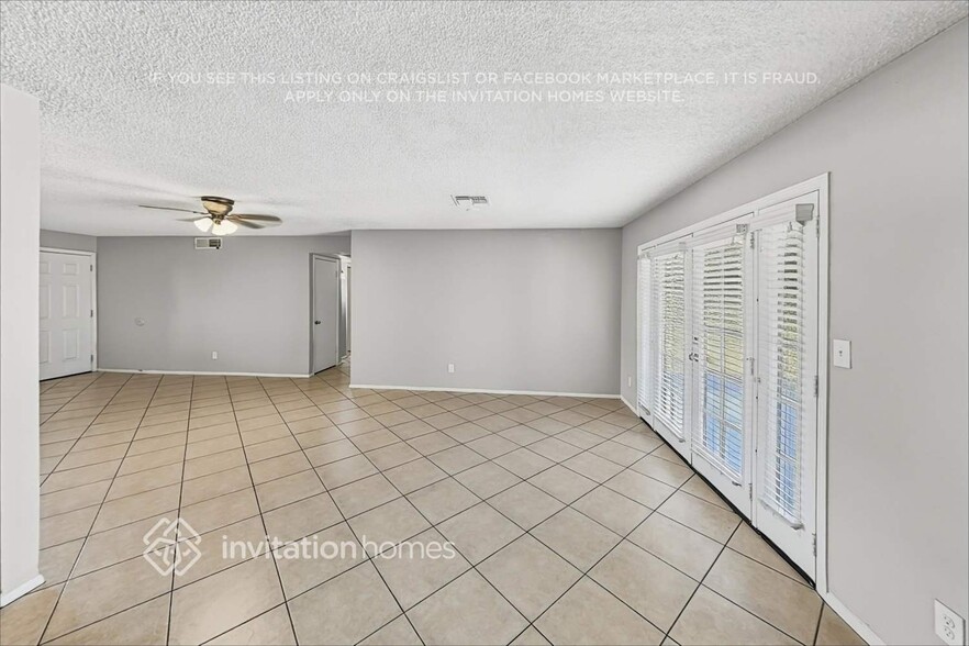 Building Photo - 12645 N 47th Dr