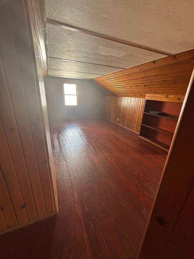 Building Photo - Charming 3 beds 1 bath in Maple Heights!