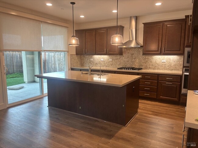 Building Photo - 1468 Oak Cir