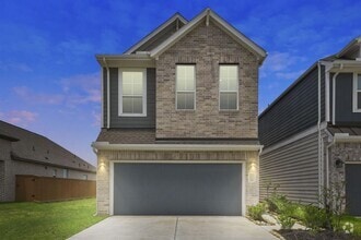 Building Photo - 21118 Garden Palm Dr