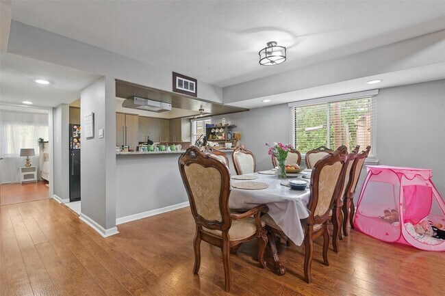 Building Photo - 1114 Augusta Dr