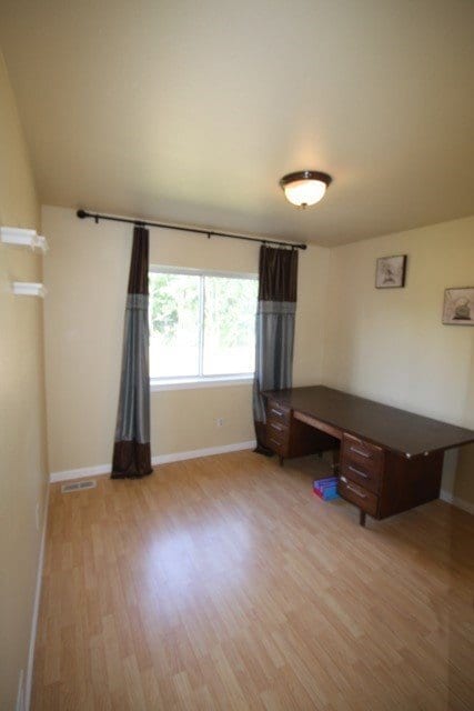 Building Photo - 3 Bedroom East Anchorage Townhouse!