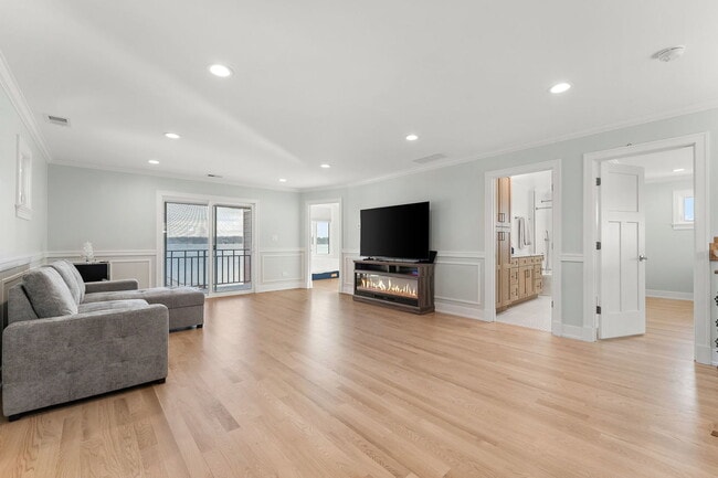 Building Photo - 8515 W 132nd Ave