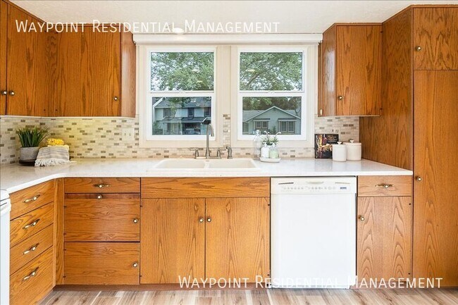 Building Photo - 3108 Woodbrook Pl