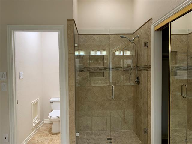 Building Photo - 8825 High Meadows Dr