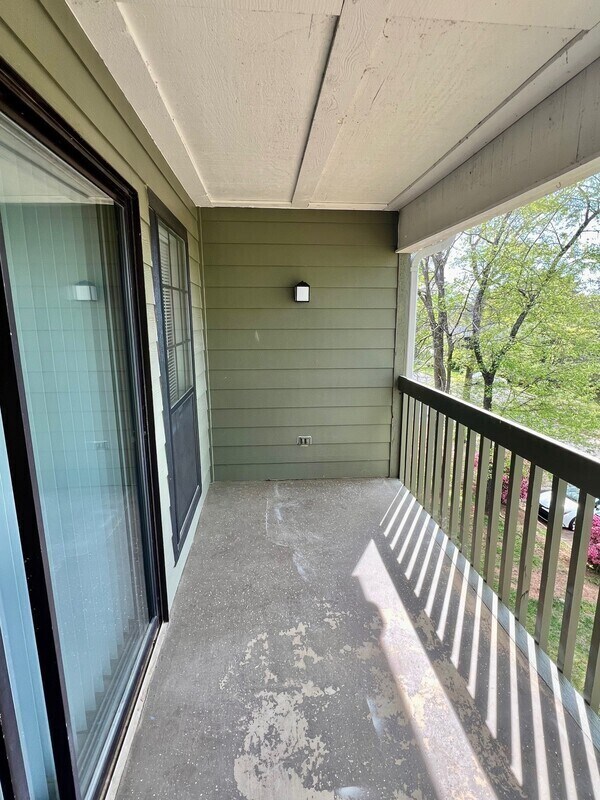 Building Photo - 593 Star Light Dr