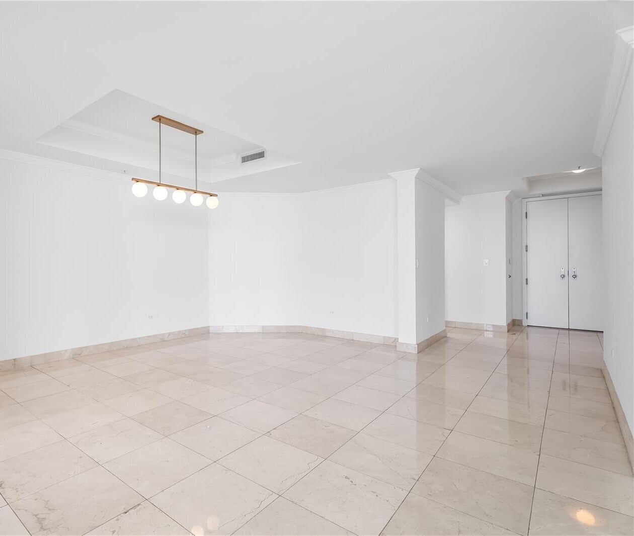 Building Photo - 848 Brickell Key Dr