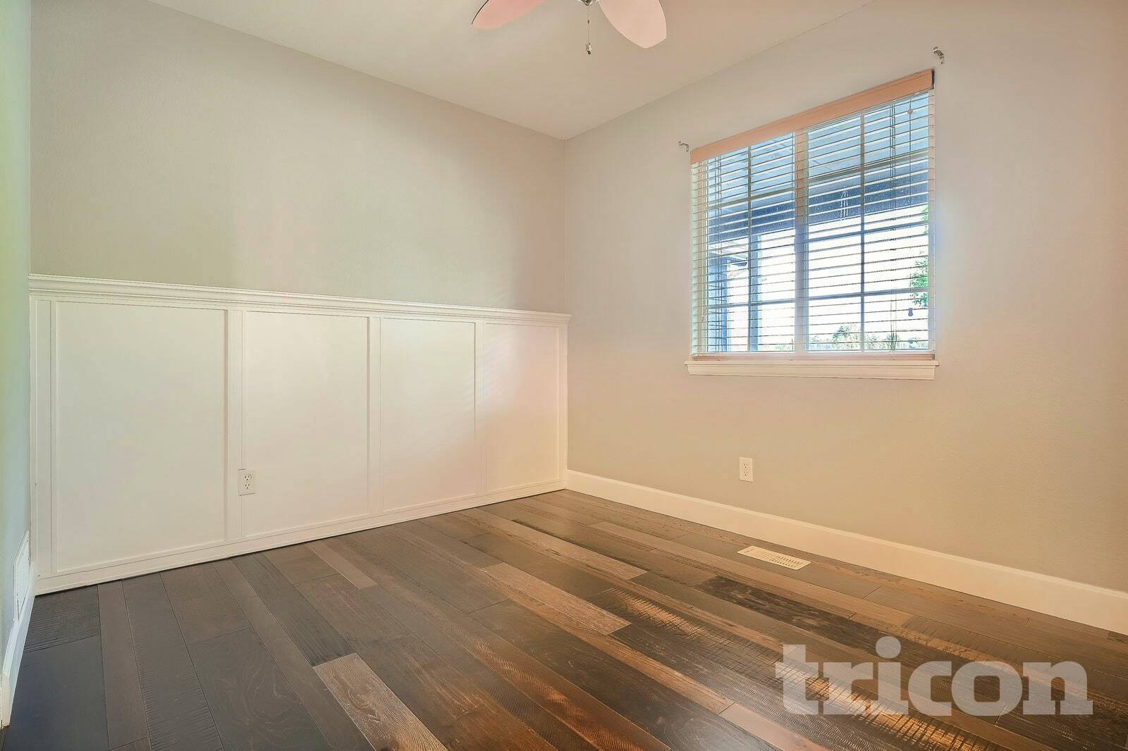 Building Photo - 5811 Zinfandel St