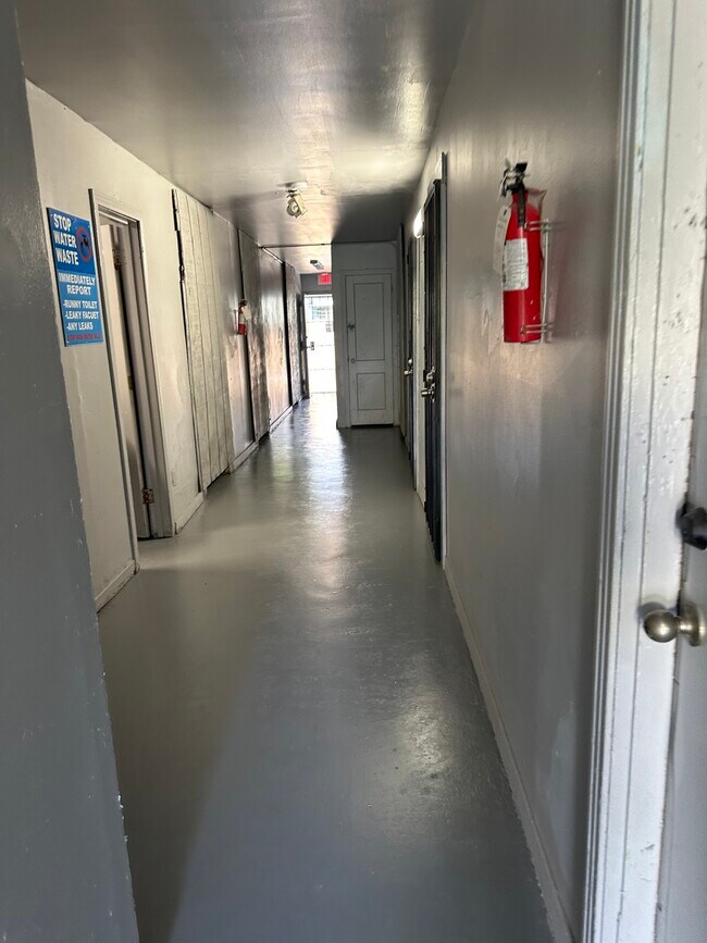 Building Photo - 2419 Pannell St