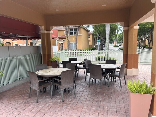 Building Photo - 8508 NW 141st Terrace