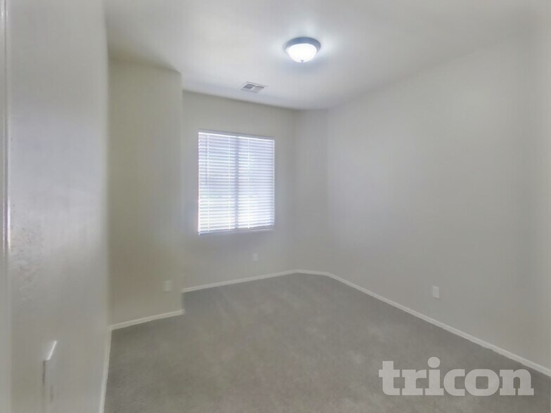 Building Photo - 2836 S 66th Ave