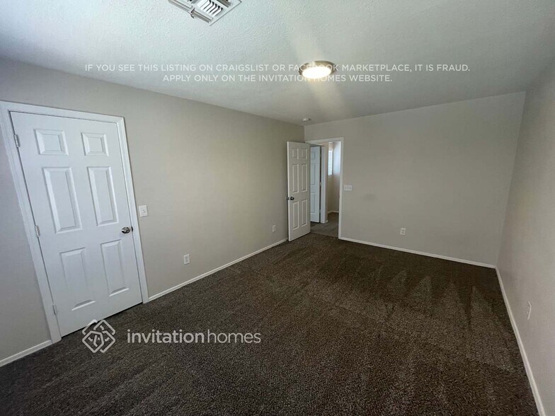 Building Photo - 434 W Orchard Way