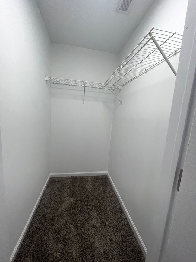 Building Photo - SUBLEASE - Three Bedroom Single Family Home with Fenced Backyard