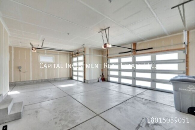 Building Photo - 2733 Urban Ridge Rd