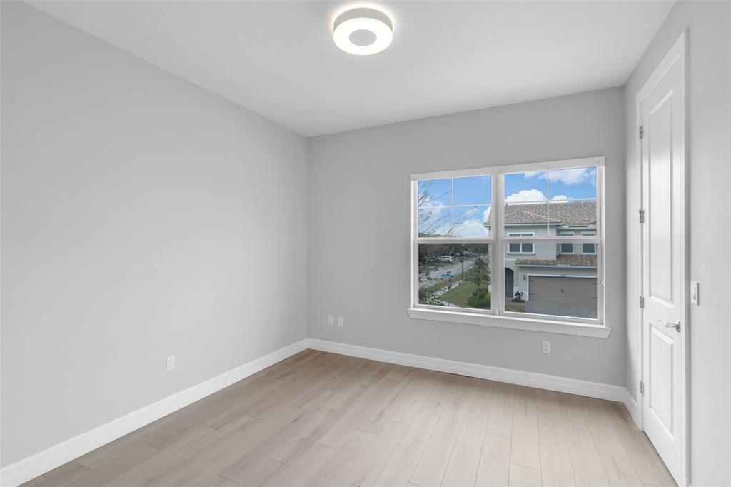 Building Photo - 1595 Evergreen Ter