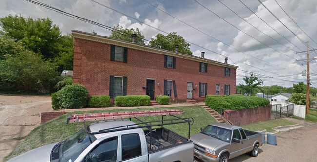 Building Photo - 900 Whitworth St