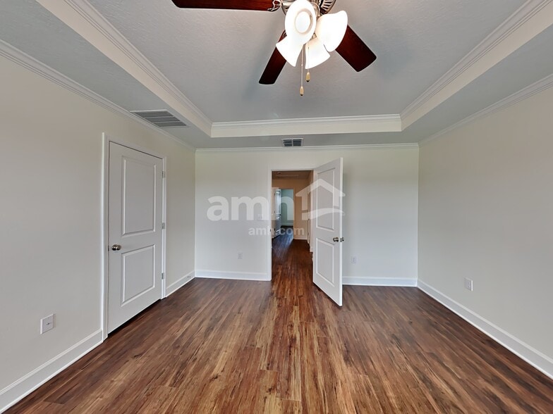 Building Photo - 2114 Saffron Walden Dr