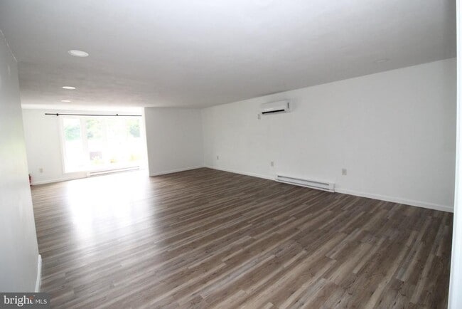 Building Photo - 2647 Geryville Pike
