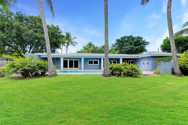 Primary Photo - 7396 SW 128th St