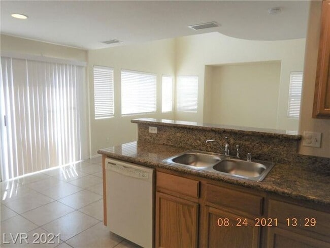 Building Photo - COMING SOON!! - FANTASTIC SW HOME ON CUL-D...