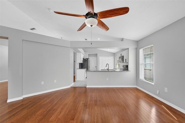 Building Photo - 11305 Symmes Lake Dr