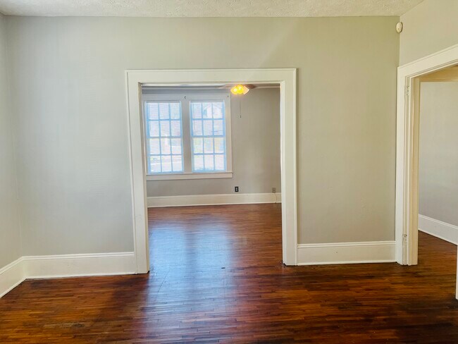 Building Photo - 2602 Plum St