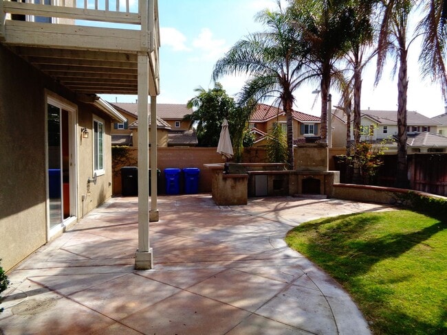 Building Photo - 1551 N Poconos Cir