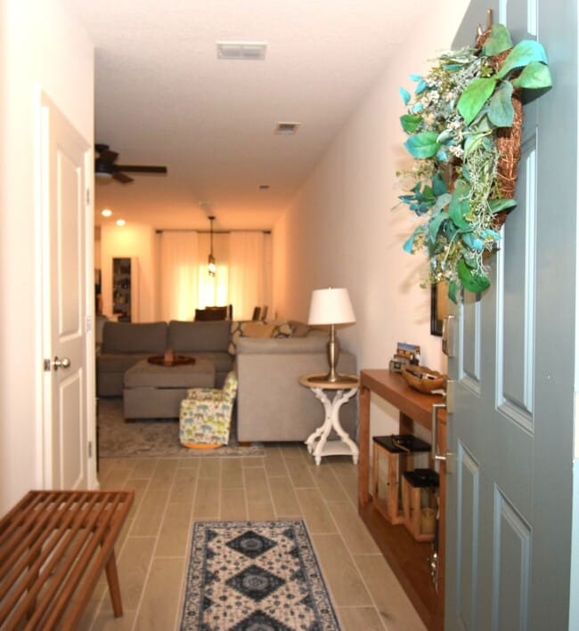 Building Photo - Spacious 3-bedroom, 2.5-bath townhome