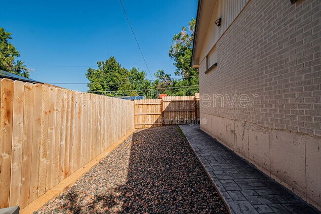 Building Photo - 6636 Depew St