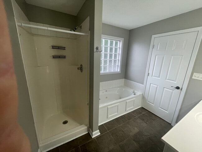 Building Photo - 1432 Trillium Ln