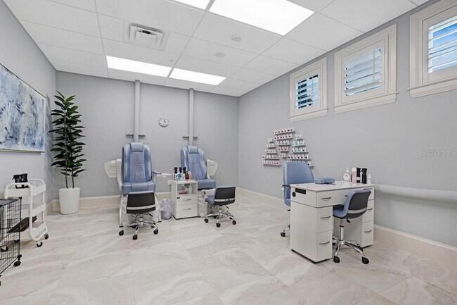 Building Photo - 14251 Heritage Landing Blvd