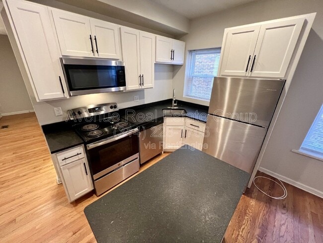 Building Photo - 6048 Washington Blvd