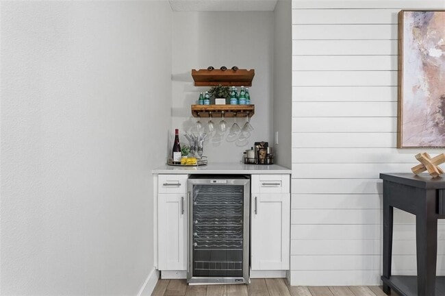 Building Photo - 1566 Woodfield Ct